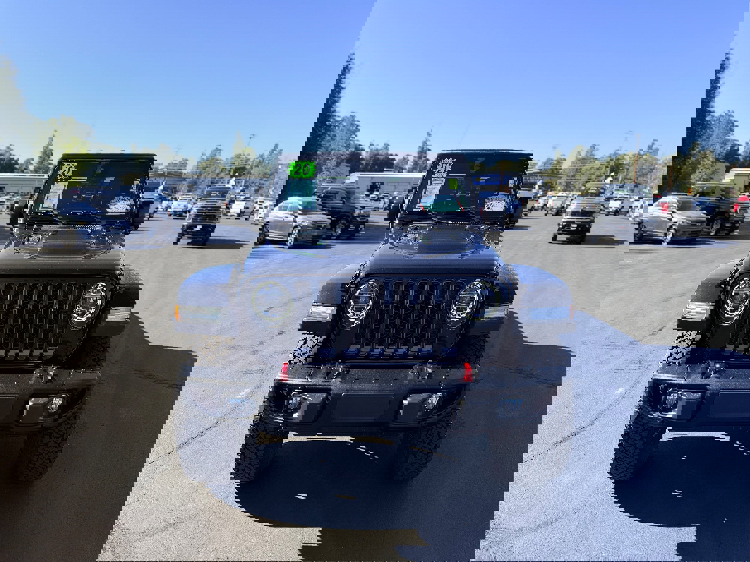 Used 2020 Jeep Gladiator Rubicon image 3