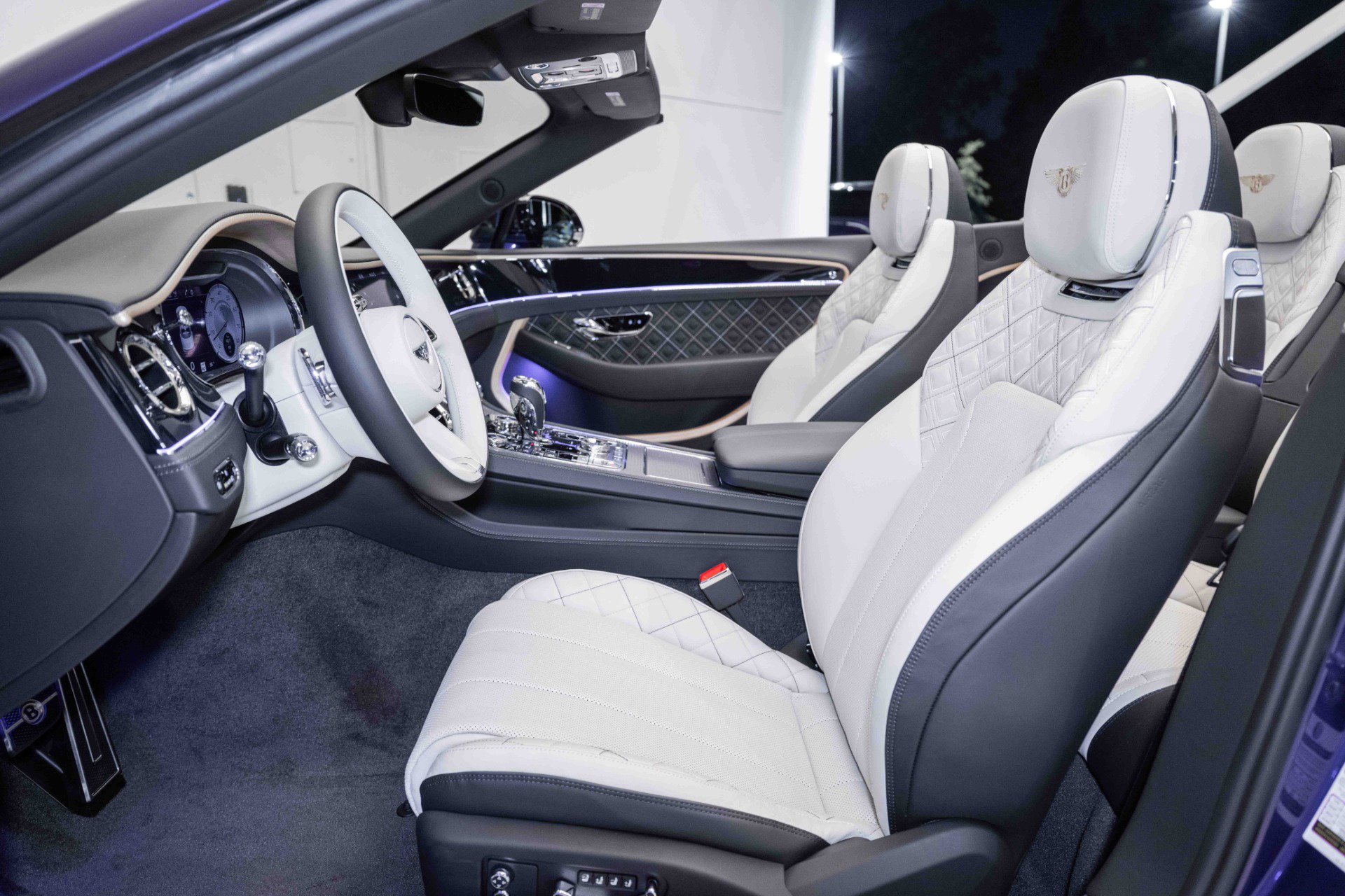 Used 2024 Bentley Continental GT Mulliner image 16