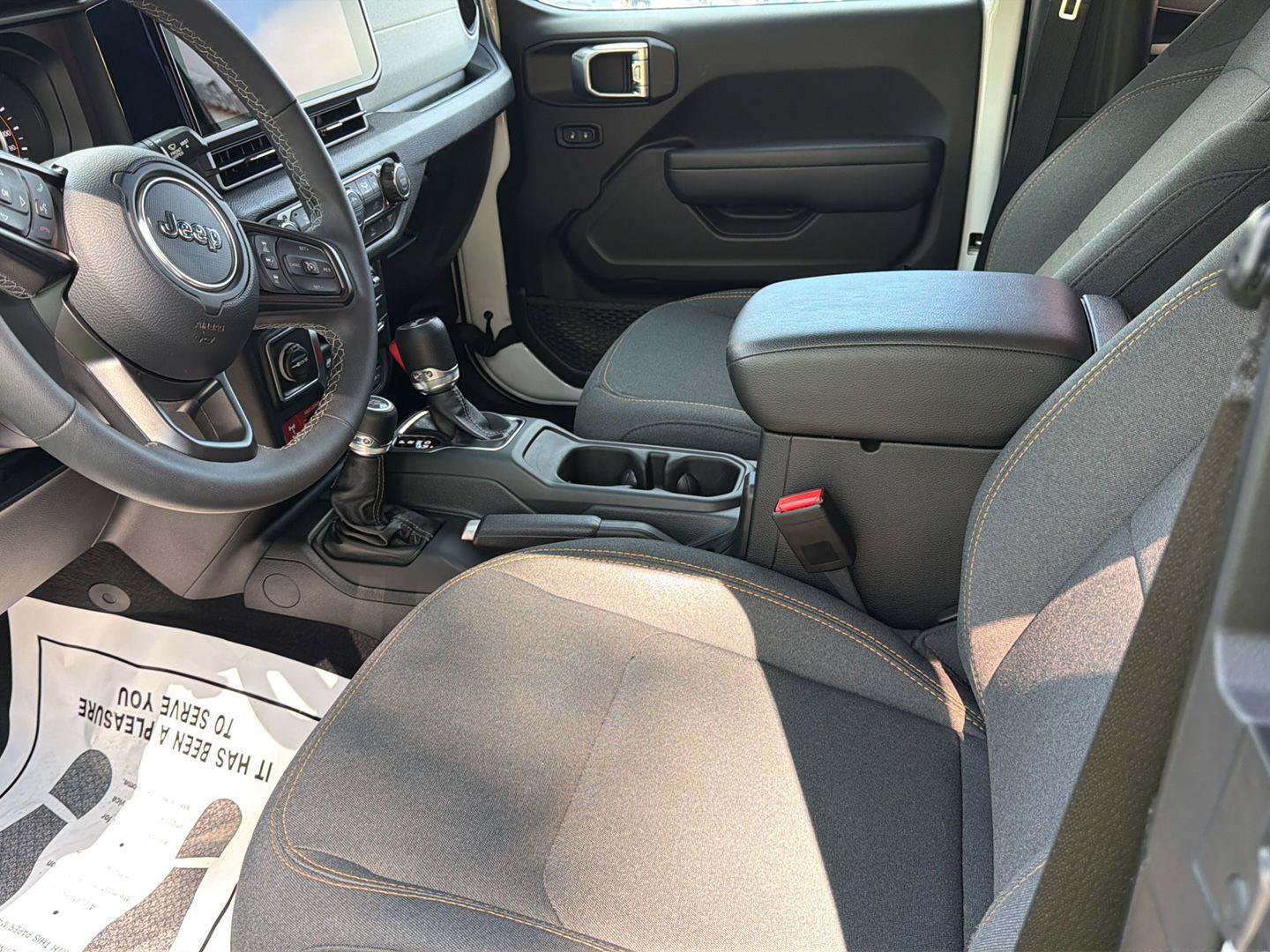 Used 2026 Jeep Wrangler Sport AWD/4WD image 9