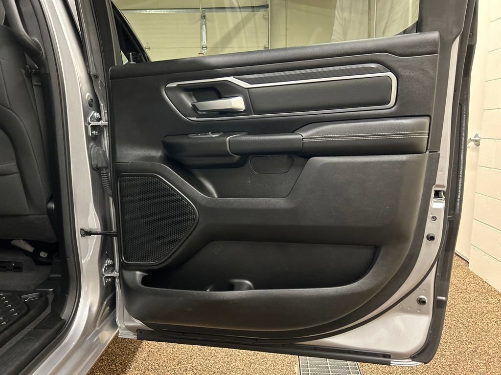 Used 2025 RAM 1500 Big Horn AWD/4WD image 11