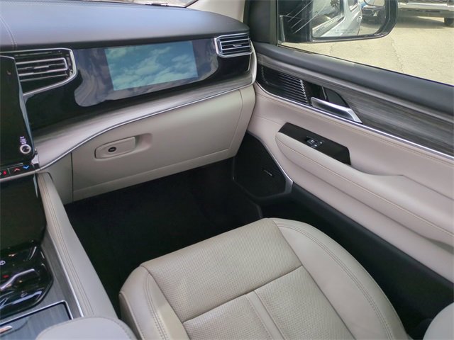 Used 2023 Jeep Wagoneer Series III w/ Preferred Equipment Group image 20