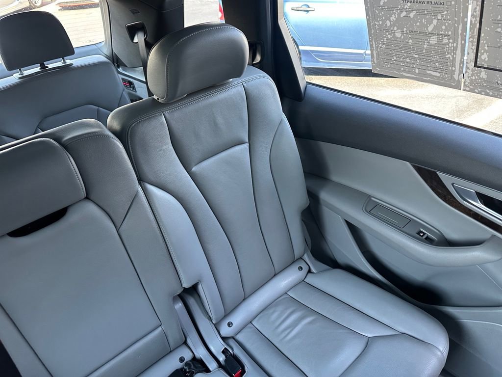 Used 2019 Audi Q7 2.0T Premium w/ Cold Weather Package image 44