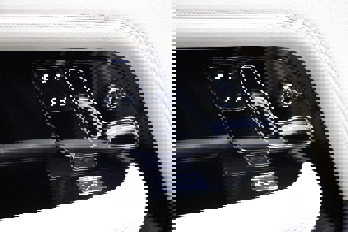 Used 2018 Land Rover Range Rover Supercharged AWD/ 21'' wheels image 23