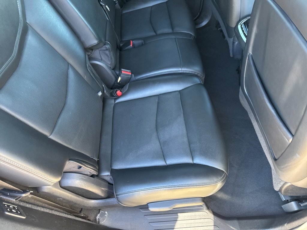 Used 2023 Cadillac XT6 Premium Luxury image 17