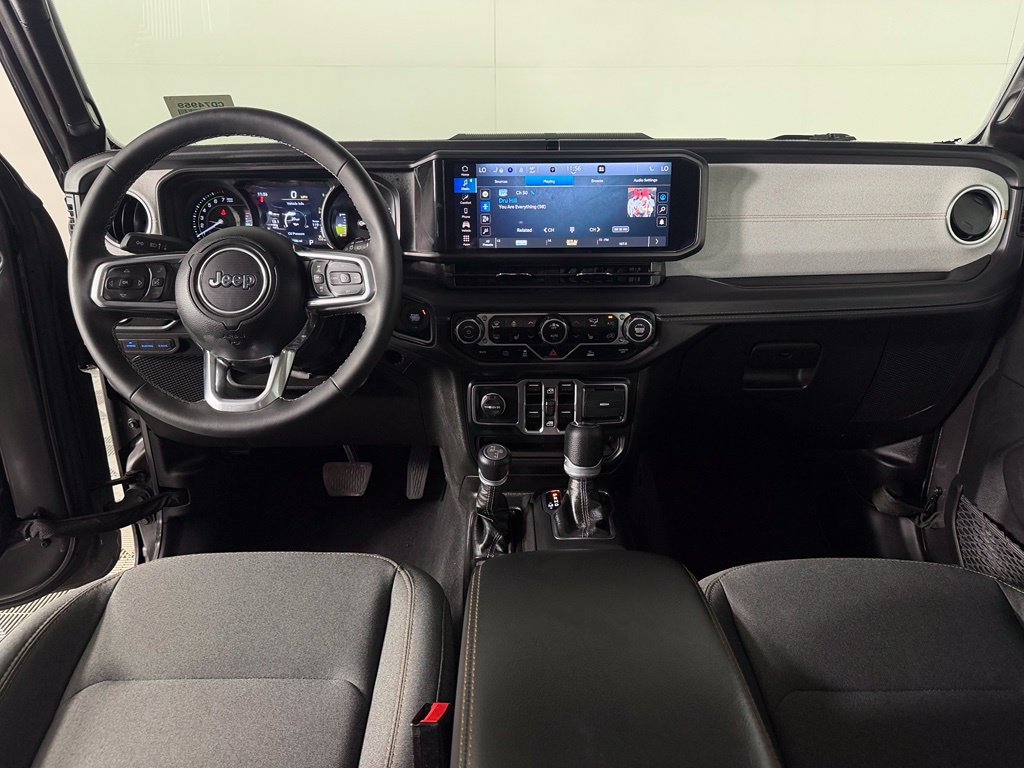 Certified 2025 Jeep Wrangler Unlimited Sahara AWD/4WD image 13