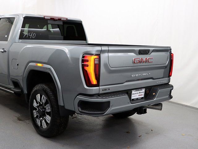 New 2026 GMC Sierra 2500 Denali w/ Denali Reserve Package image 9