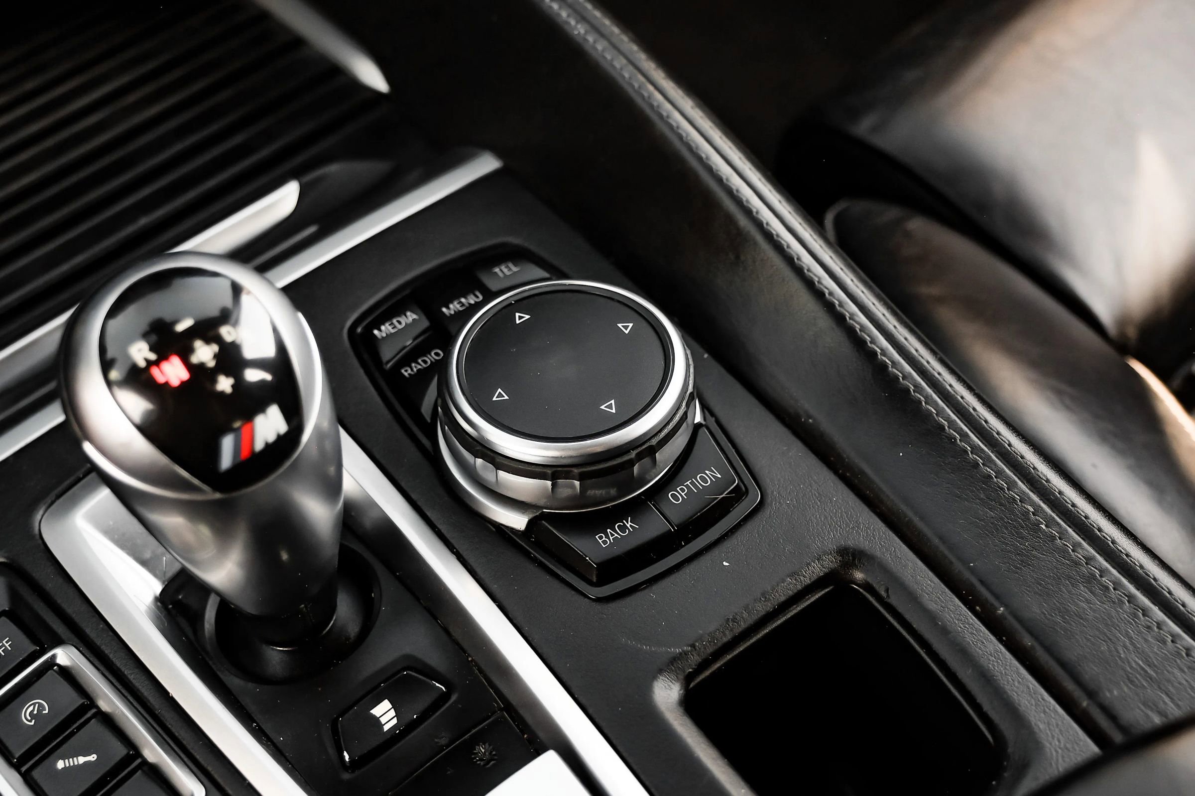 Used 2016 BMW X5 M image 34