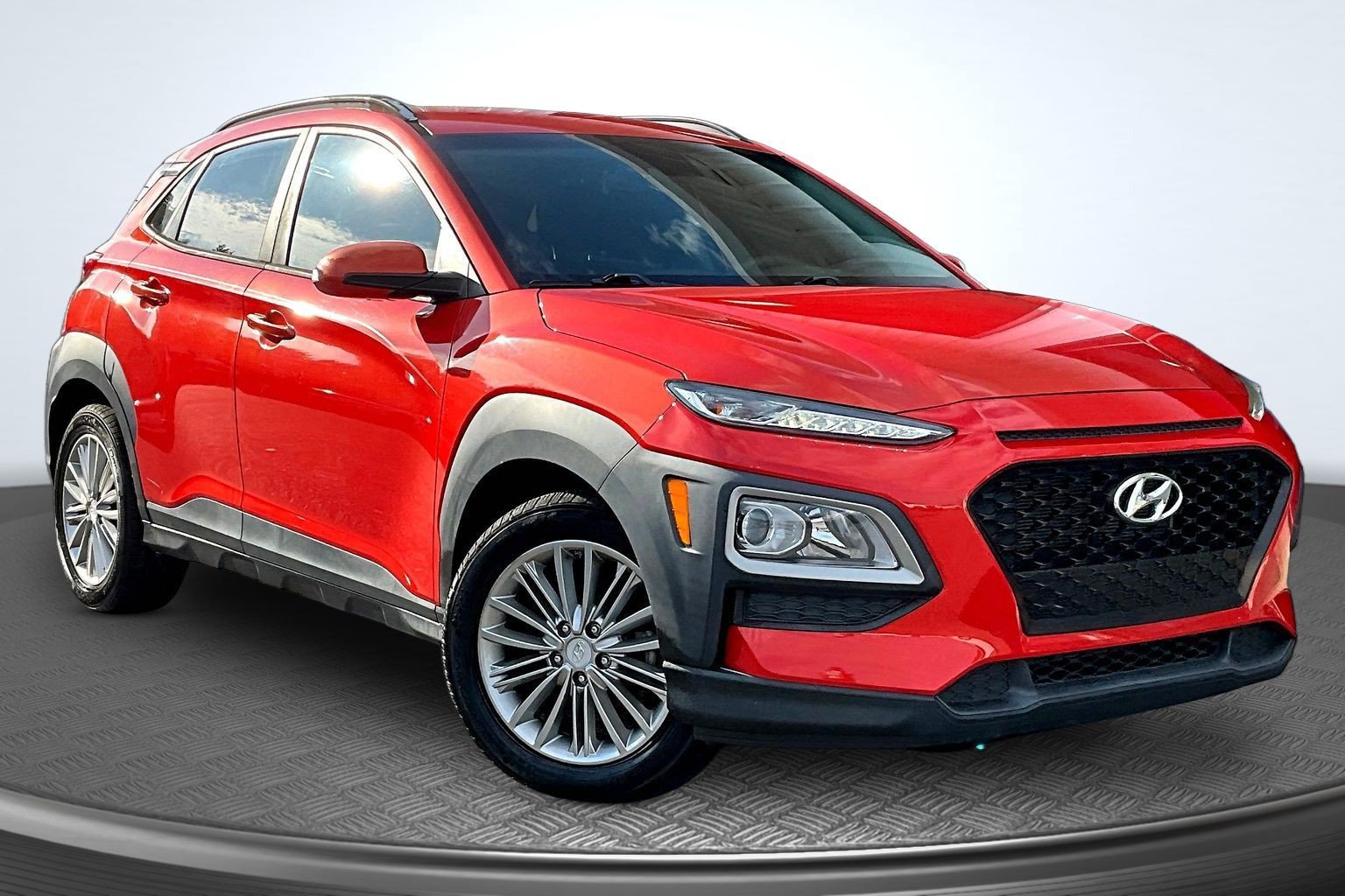 Used 2019 Hyundai Kona SEL FWD image 2