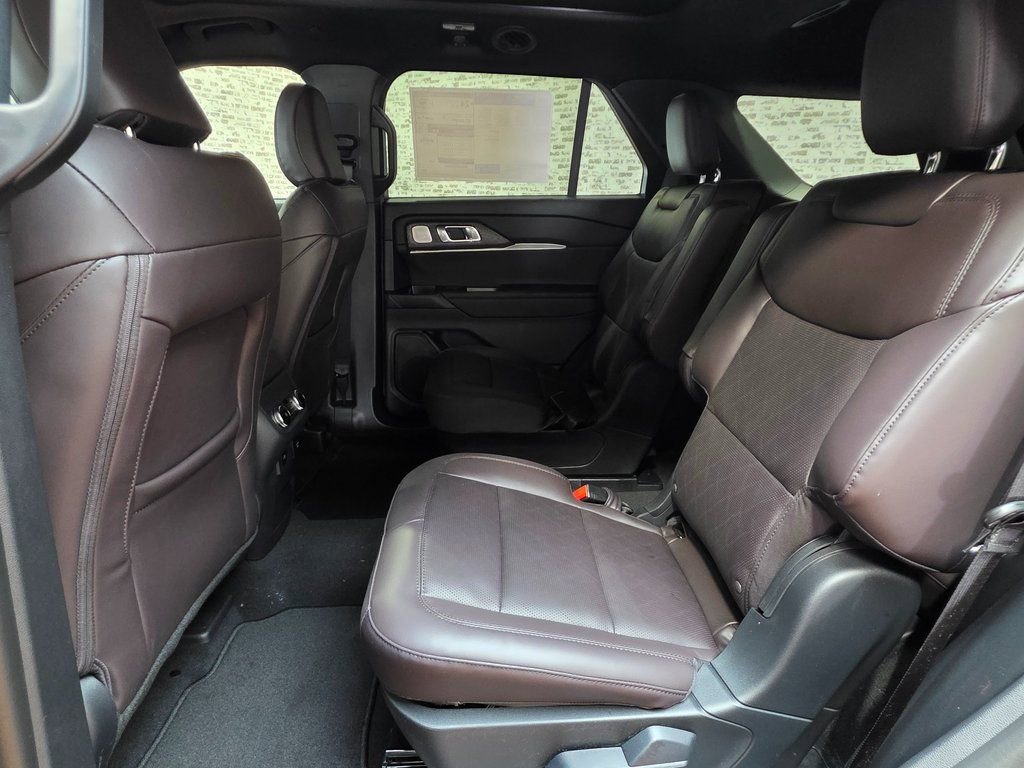 New 2026 Ford Explorer Platinum RWD image 16