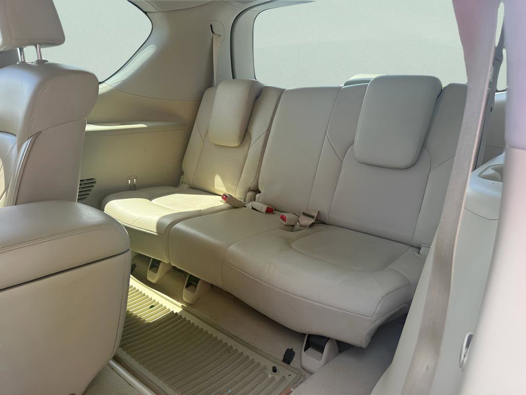 Used 2016 INFINITI QX80 4WD w/ Deluxe Technology Package image 12