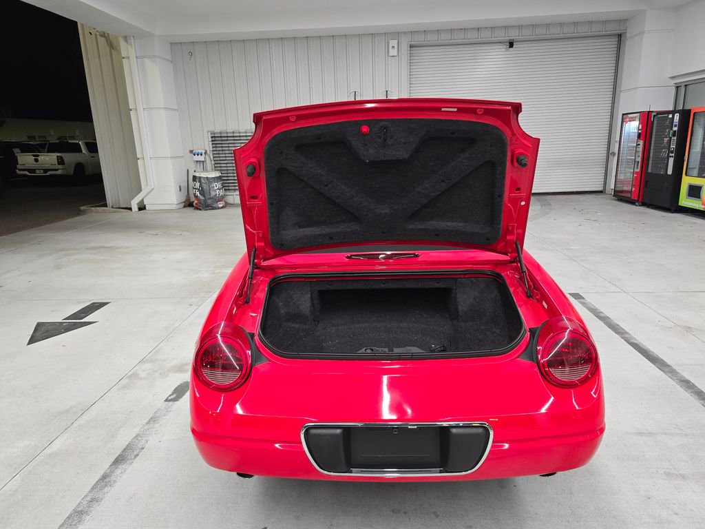 Used 2002 Ford Thunderbird image 36