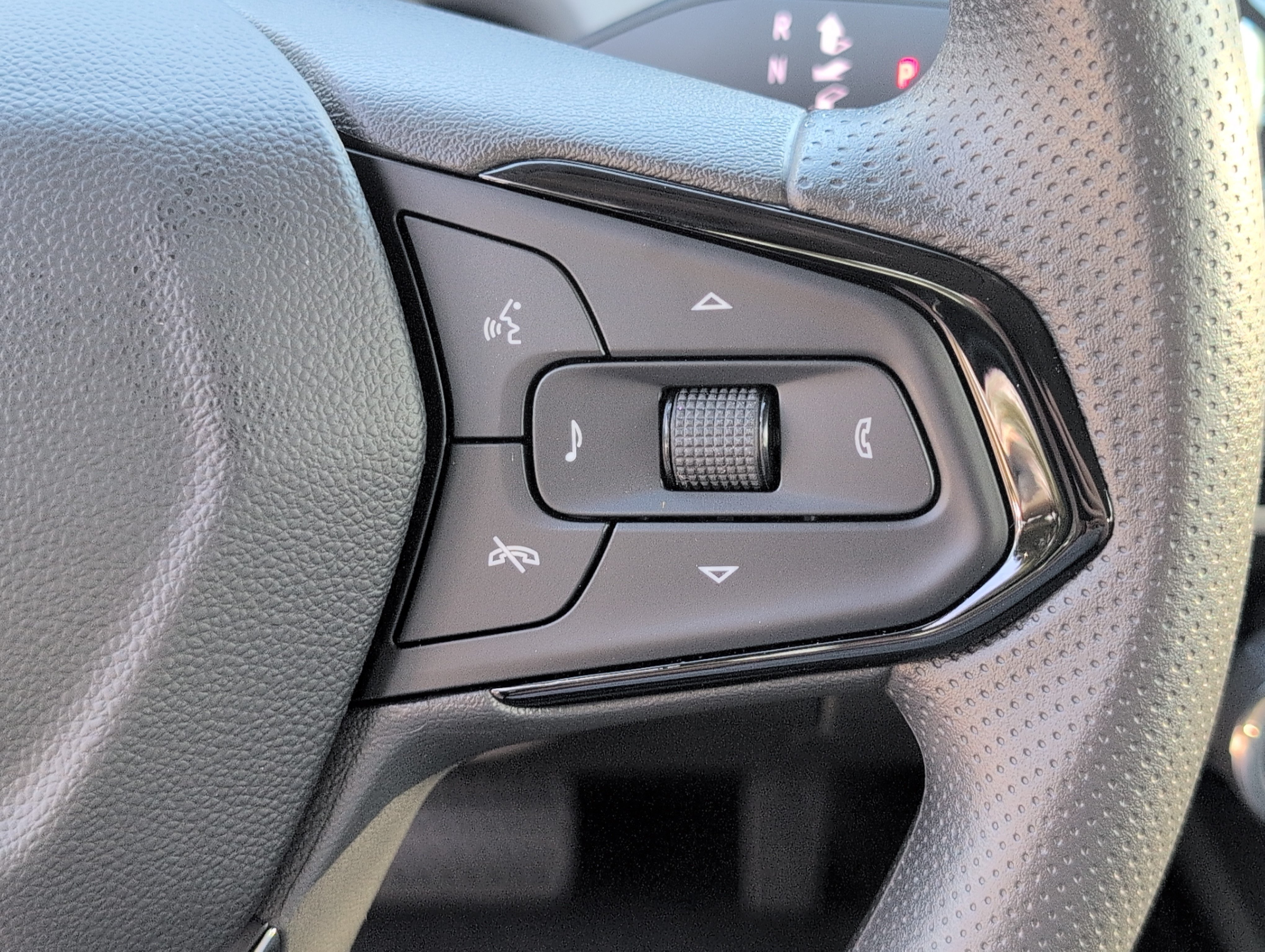 New 2027 Chevrolet Bolt LT w/ LPO, All-Weather Package FWD image 24