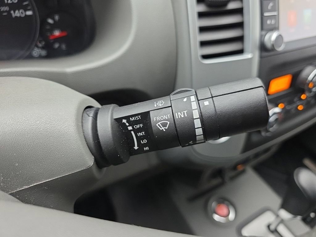 Used 2021 Nissan Frontier SV image 21