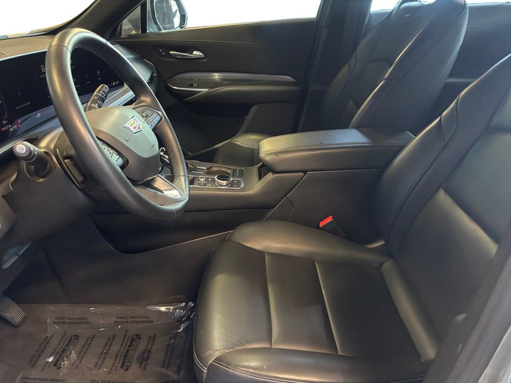 Used 2024 Cadillac XT4 Premium Luxury AWD/4WD image 9