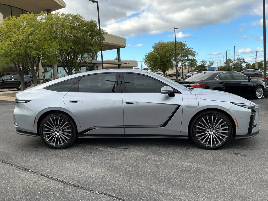 New 2026 Lexus ES 350e w/ Accessory Package (Z1) FWD image 2