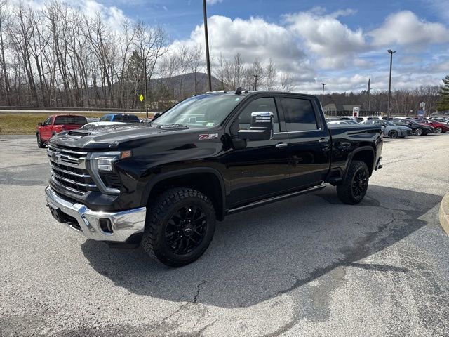 Used 2025 Chevrolet Silverado 2500 LTZ w/ LTZ Premium Package image 42