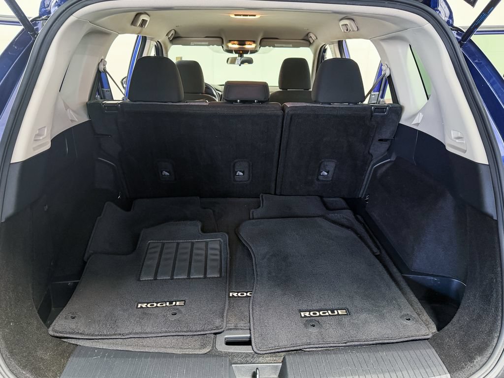 Certified 2023 Nissan Rogue SV FWD image 37