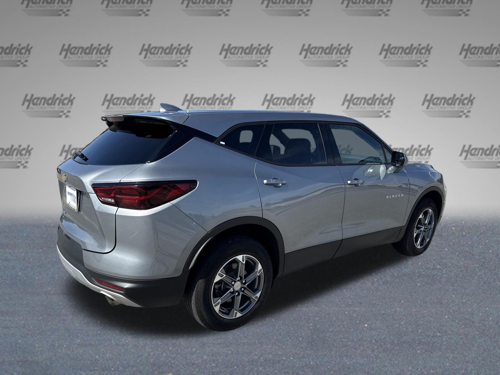 Used 2025 Chevrolet Blazer LT AWD/4WD image 9