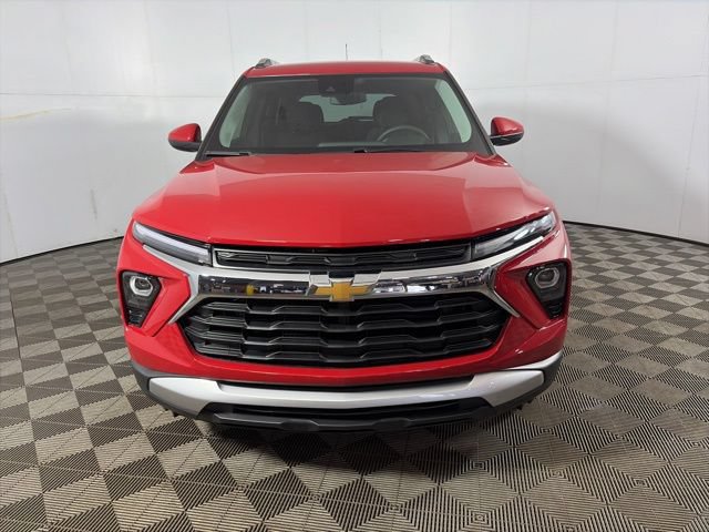 New 2026 Chevrolet TrailBlazer LT FWD image 2