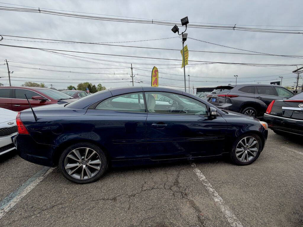 Used 2012 Volvo C70 T5 FWD image 4