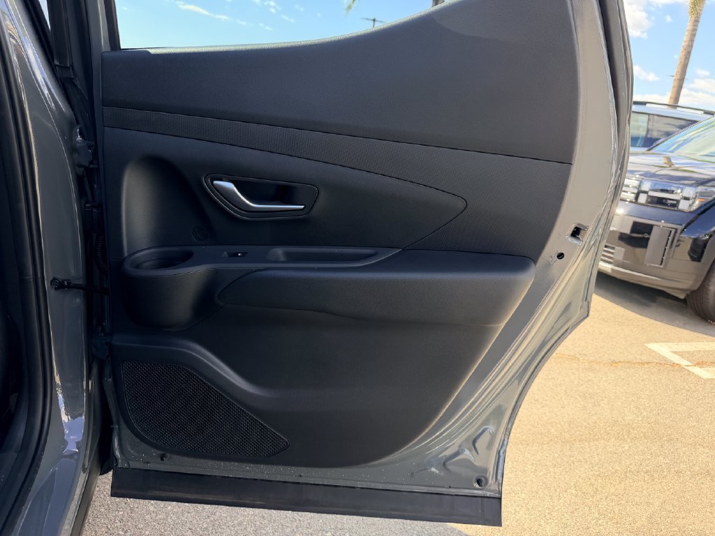 New 2027 Hyundai Santa Cruz SE FWD image 13