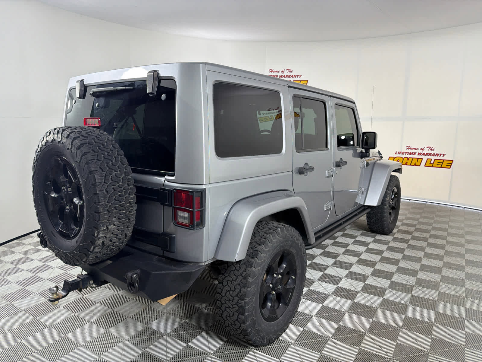 Used 2015 Jeep Wrangler Unlimited Sahara image 6