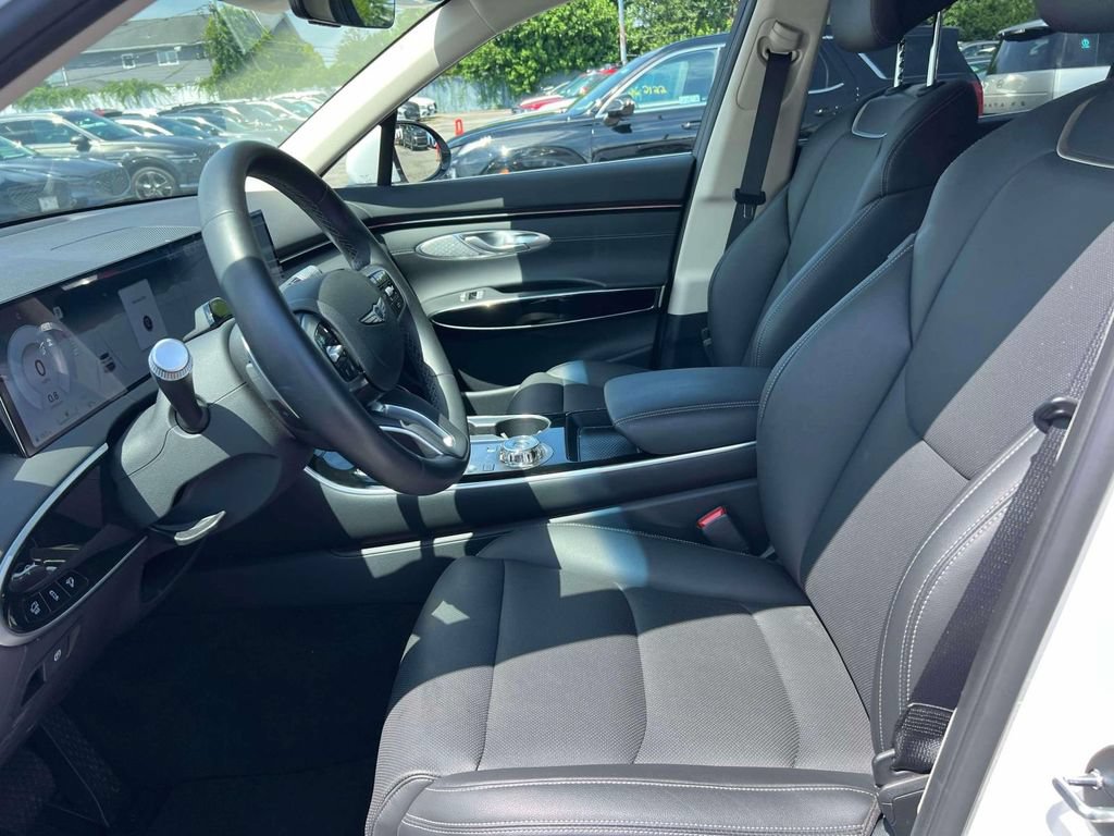 Certified 2026 Genesis GV70 2.5T AWD/4WD image 15