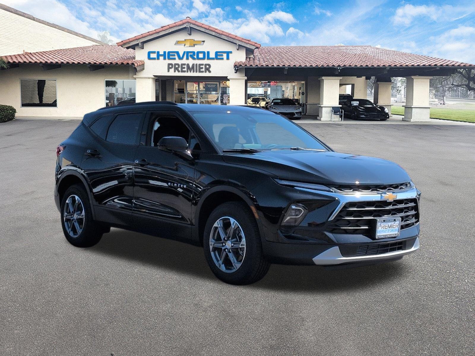 New 2026 Chevrolet Blazer LT w/ Convenience Package FWD image 2