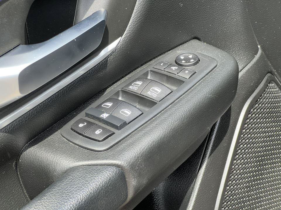Used 2020 RAM 1500 Big Horn AWD/4WD image 16
