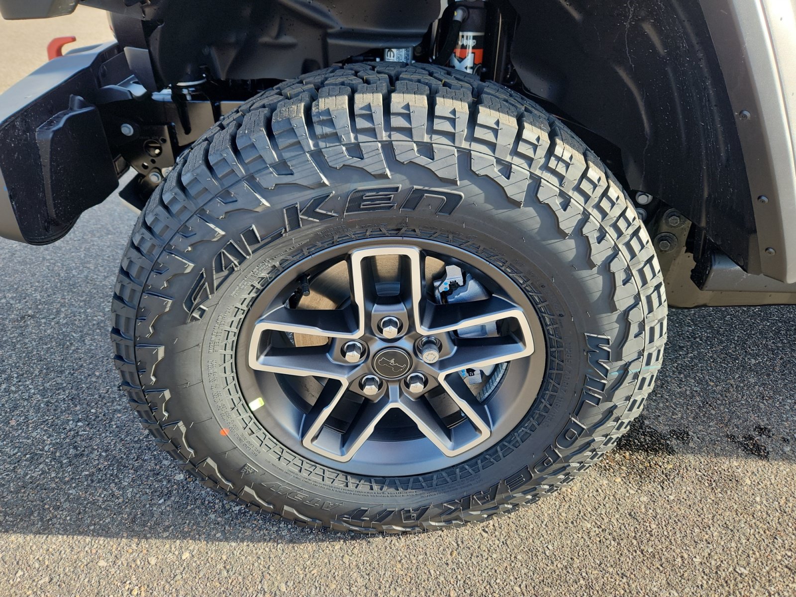 New 2026 Jeep Gladiator Mojave w/ Safety Group AWD/4WD image 29