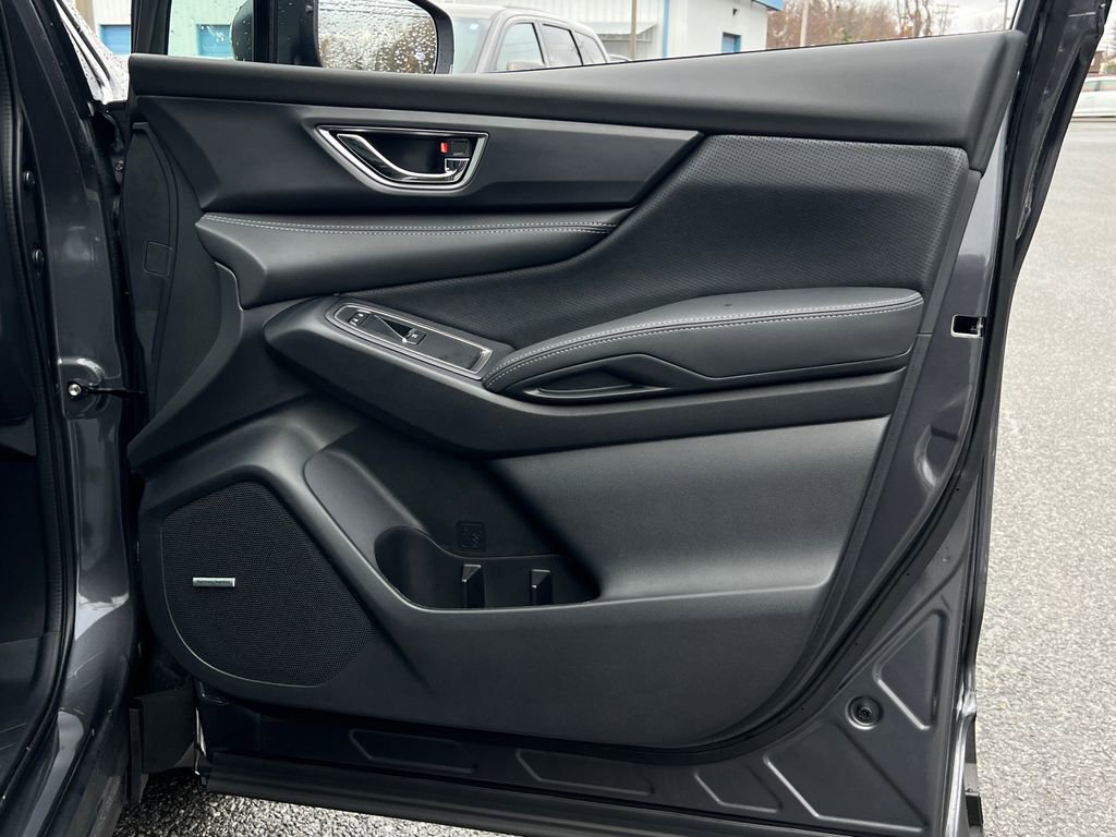 New 2026 Subaru Ascent Limited image 8