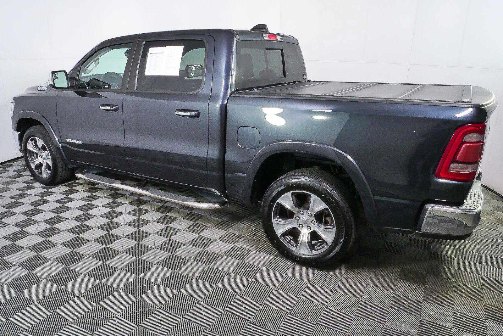 Used 2019 RAM 1500 Laramie RWD image 25