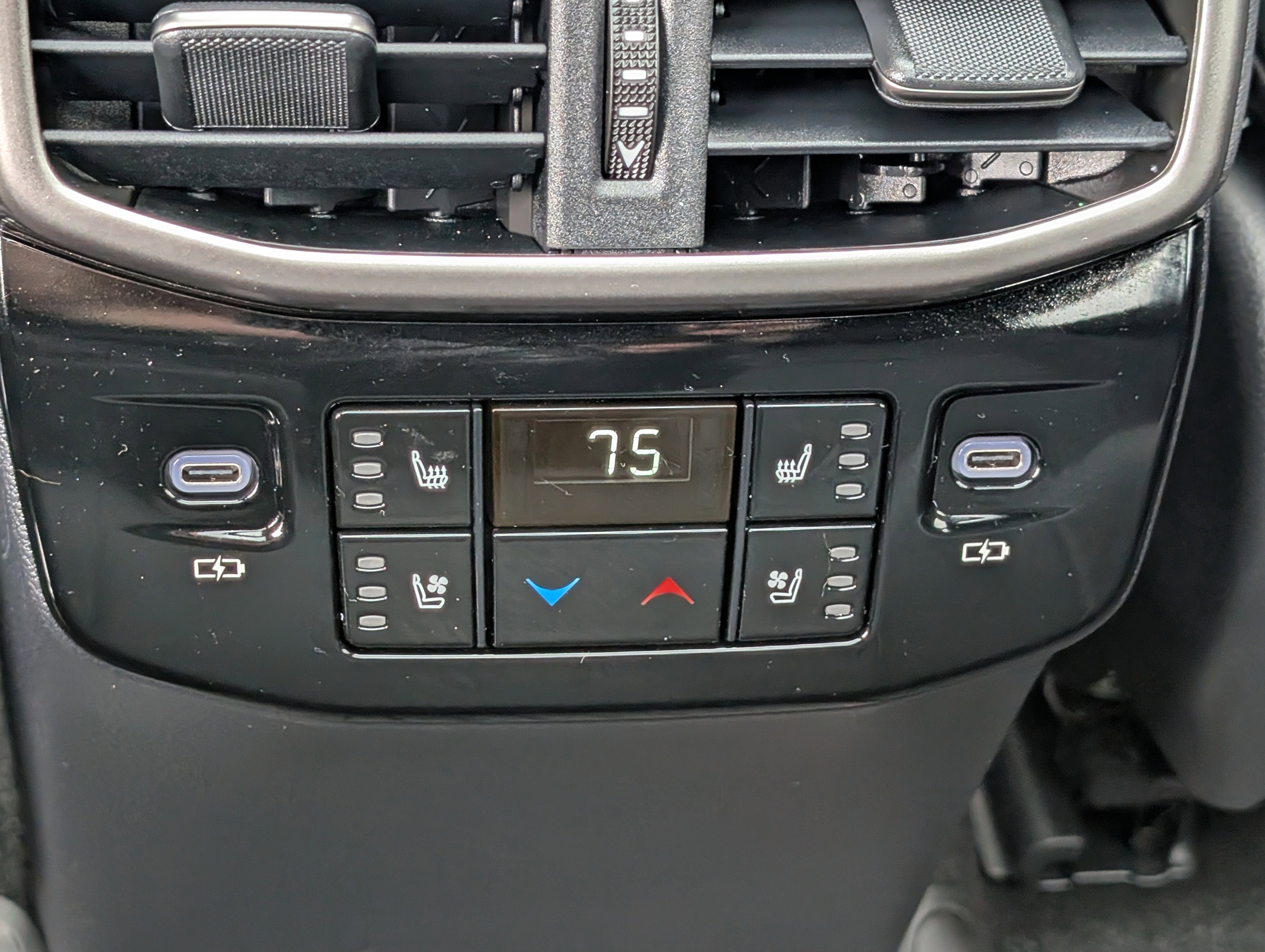 Certified 2025 Lexus RX 450h AWD w/ Convenience Package image 16