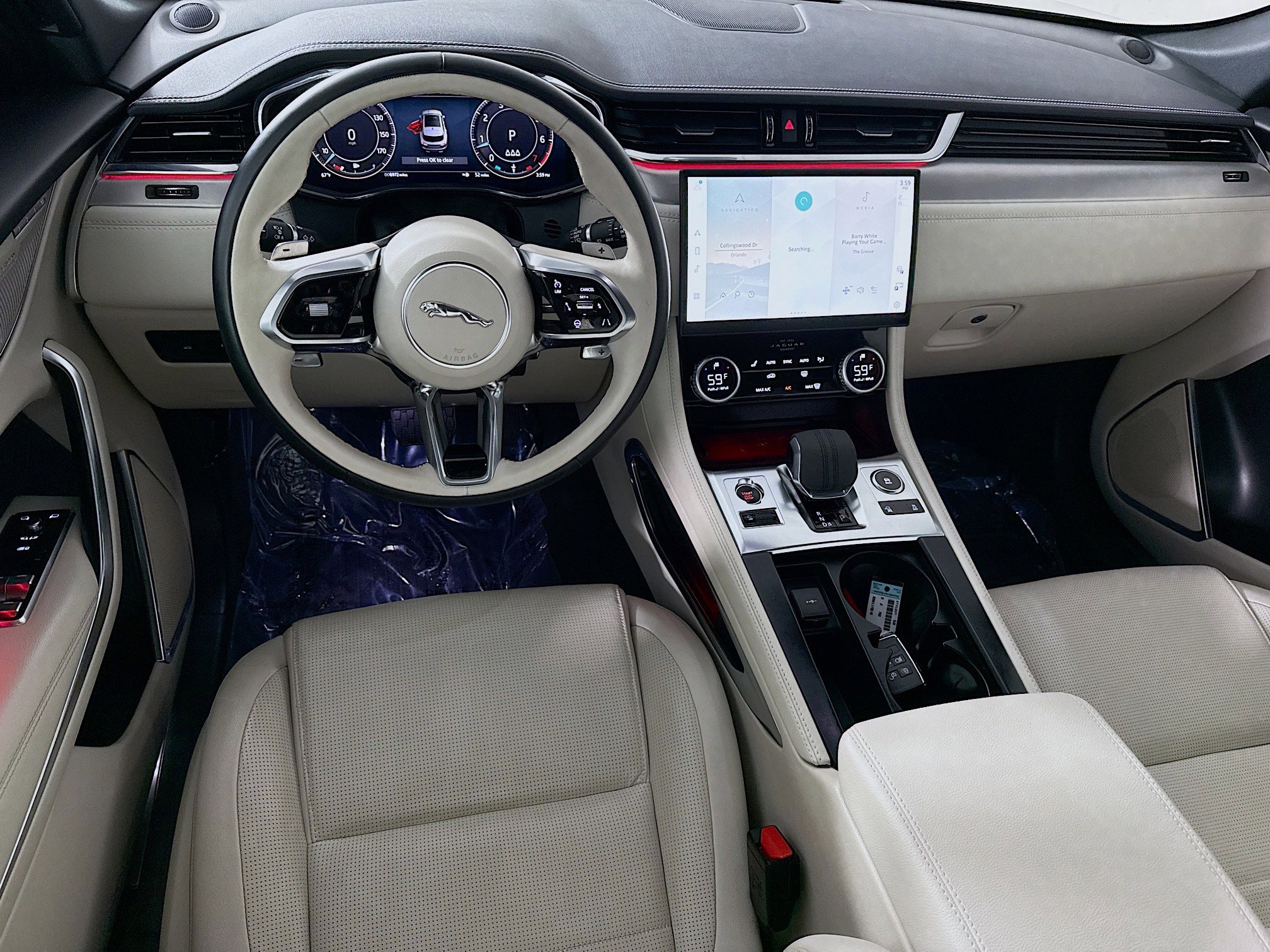 Used 2024 Jaguar F-PACE R-Dynamic S image 17