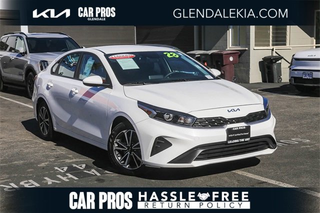 Certified 2023 Kia Forte LXS image 1