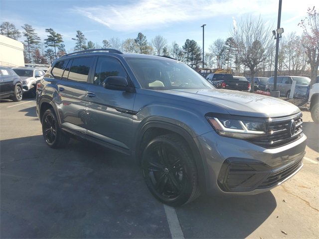 Certified 2023 Volkswagen Atlas SEL R-Line image 3