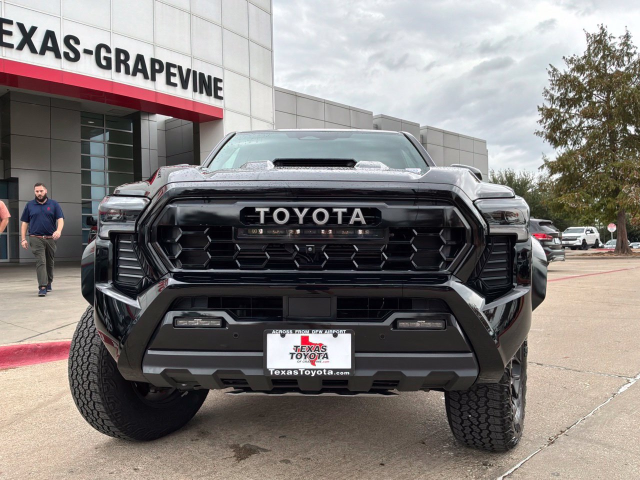 Used 2024 Toyota Tacoma TRD Pro AWD/4WD image 3