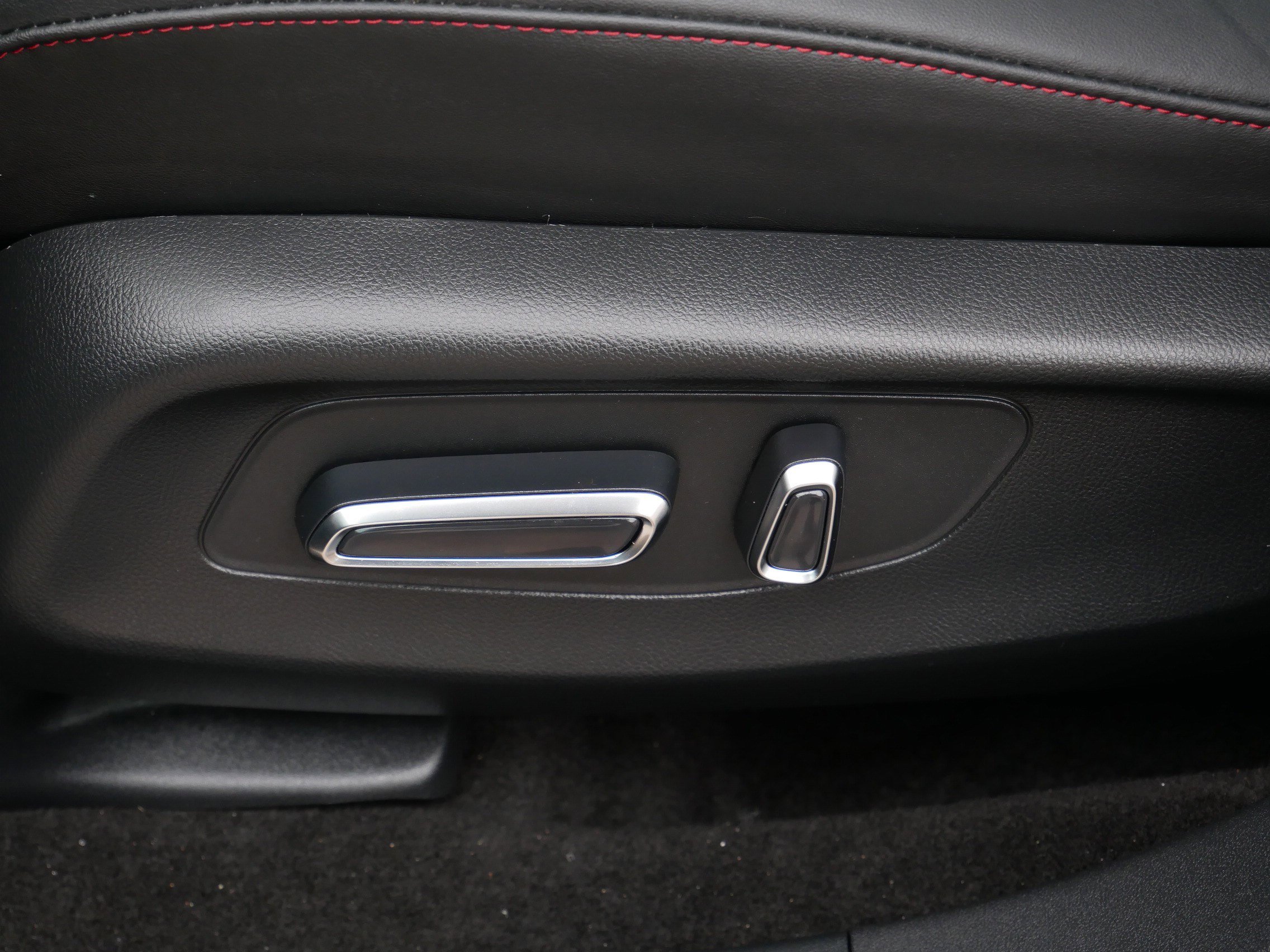 Certified 2025 Acura ADX A-Spec image 19