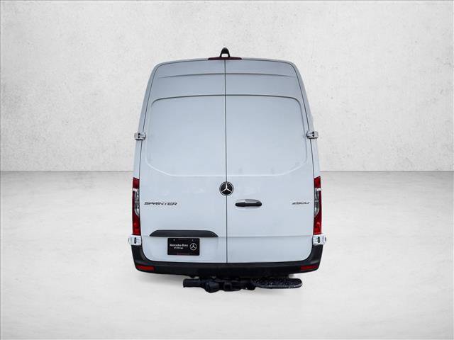 Used 2025 Mercedes-Benz Sprinter 2500 image 7