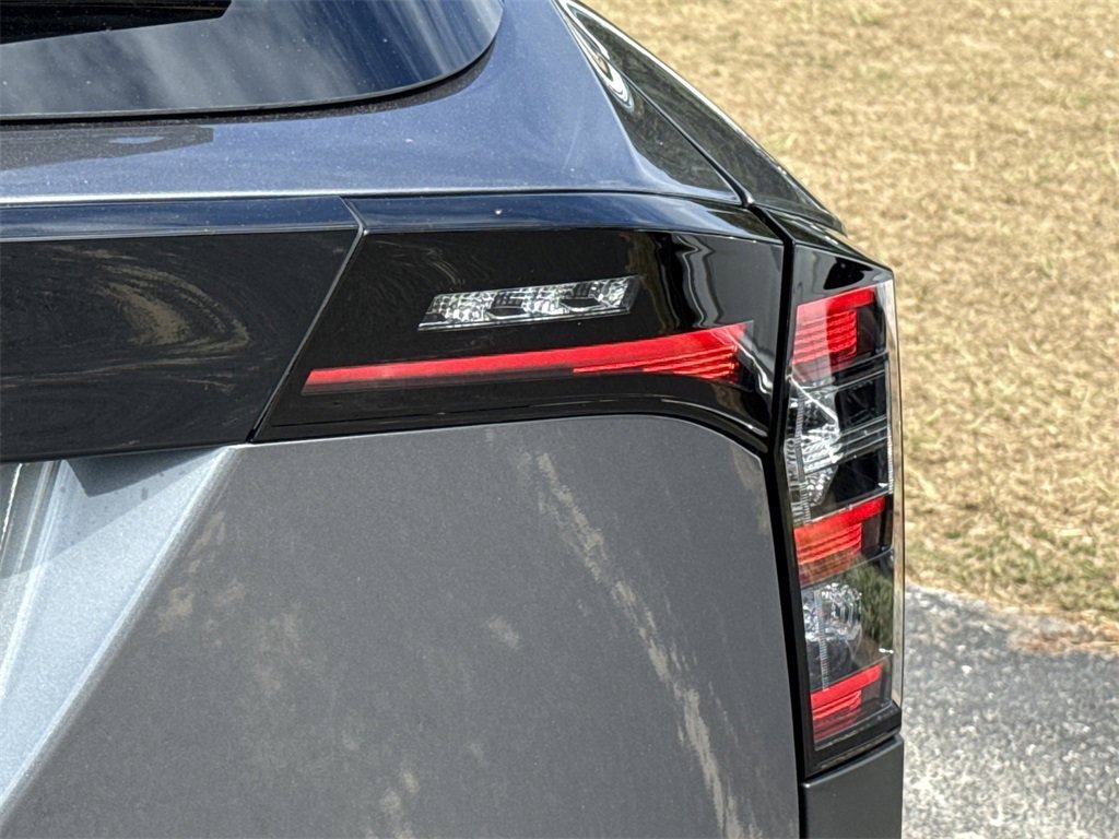 New 2026 Nissan Kicks SR image 17