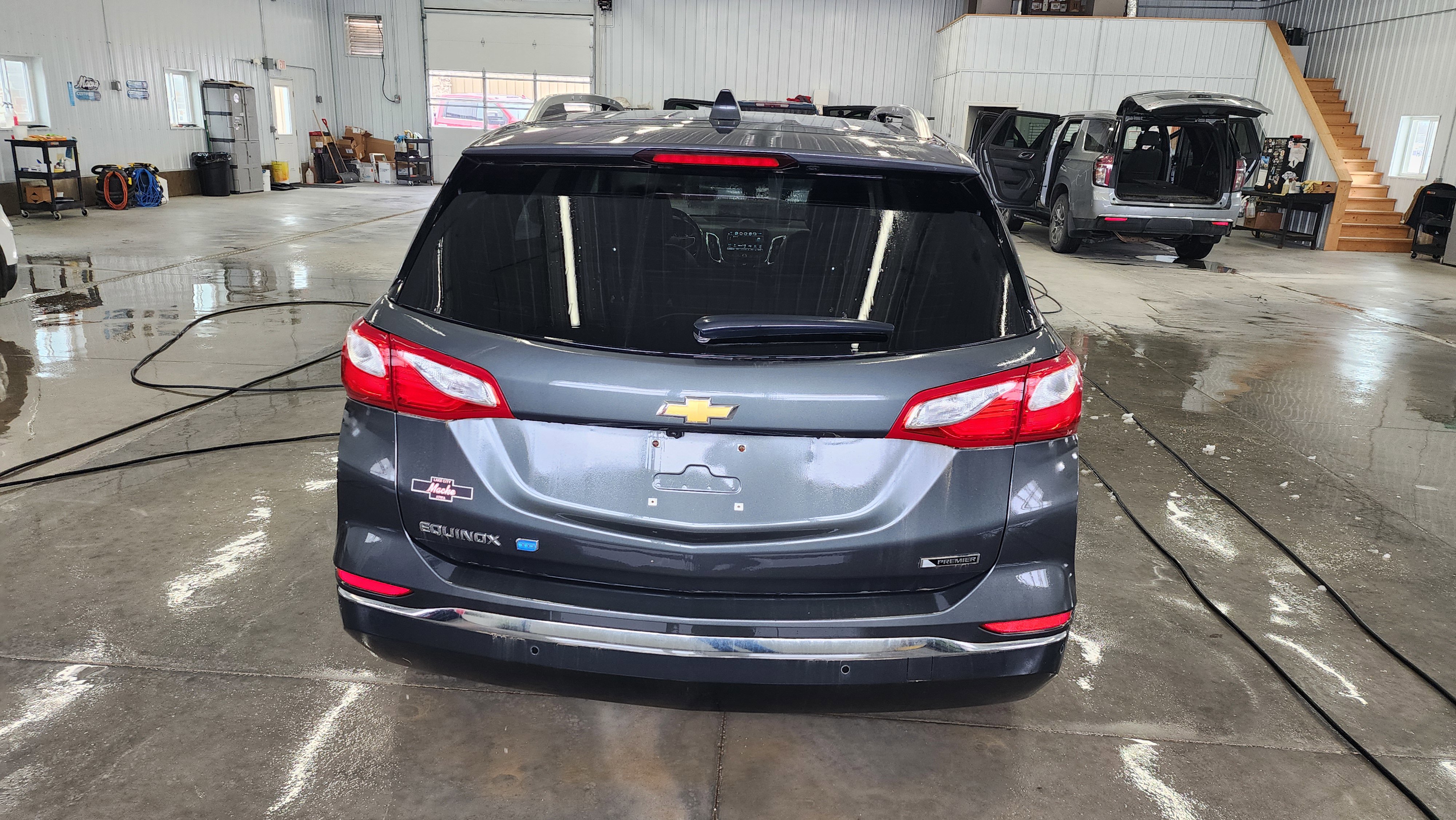 Used 2018 Chevrolet Equinox Premier FWD image 5