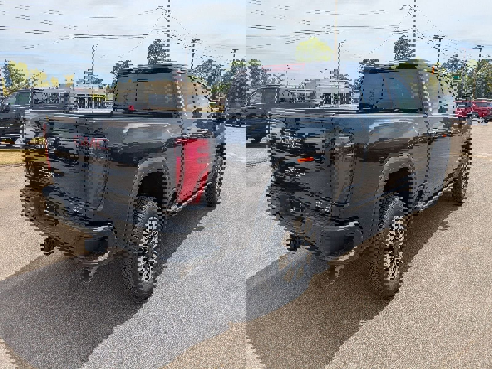 New 2025 GMC Sierra 2500 Denali w/ Denali Reserve Package image 6