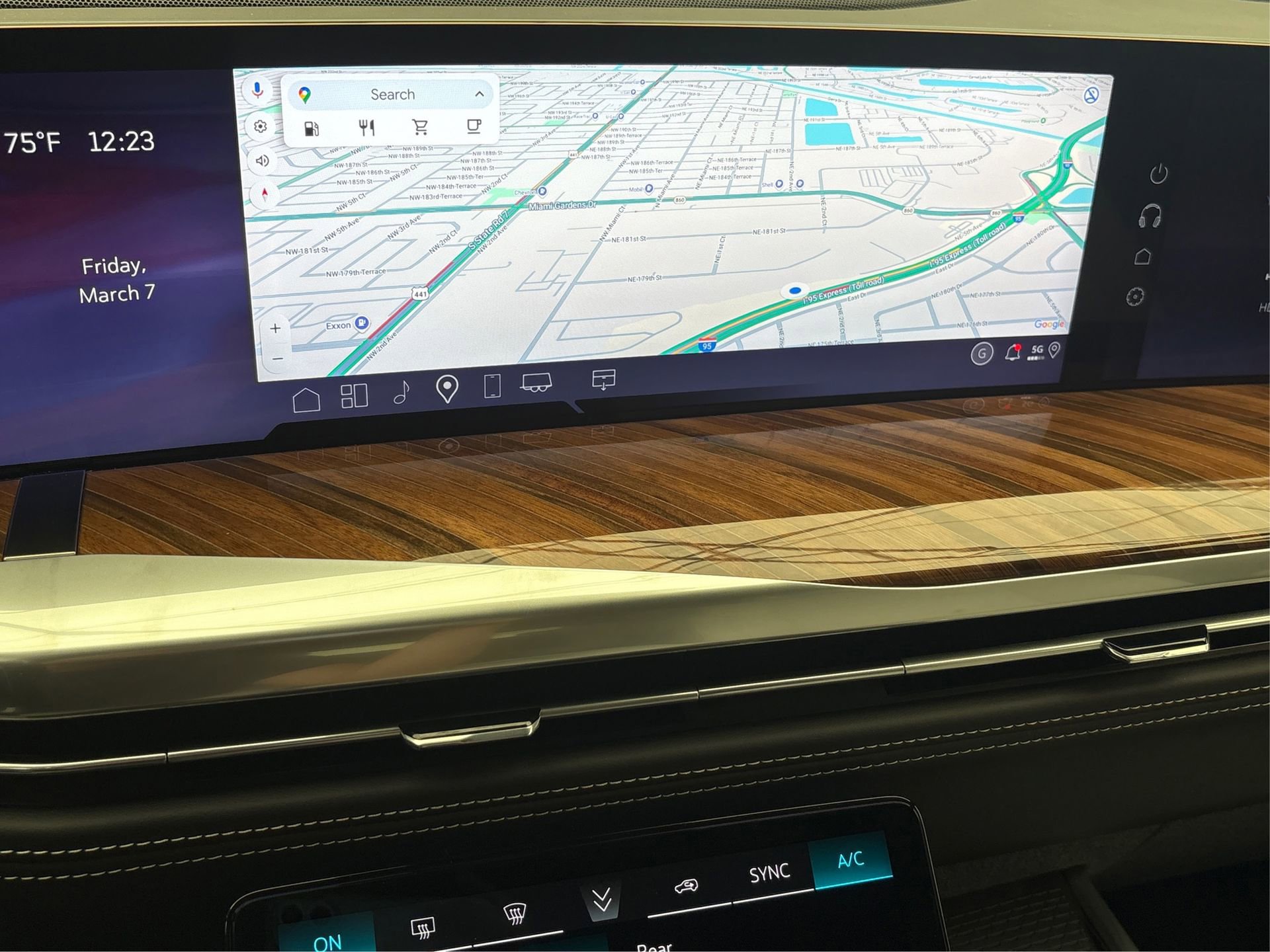 New 2025 Cadillac Escalade Sport Platinum image 24