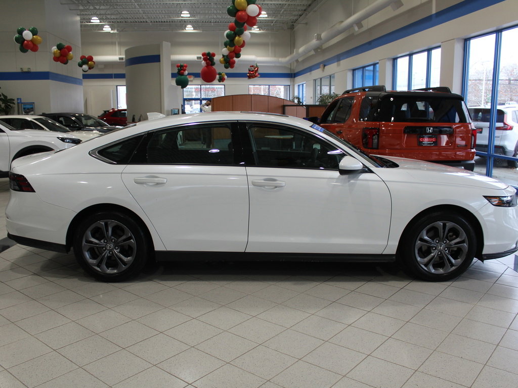 Certified 2023 Honda Accord EX image 4