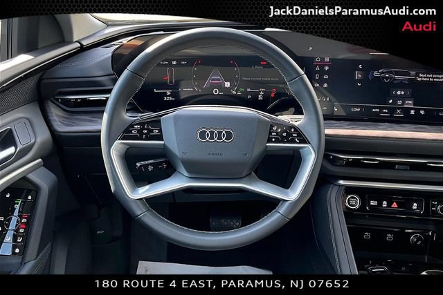Used 2025 Audi Q5 Premium w/ Convenience Package AWD/4WD image 5