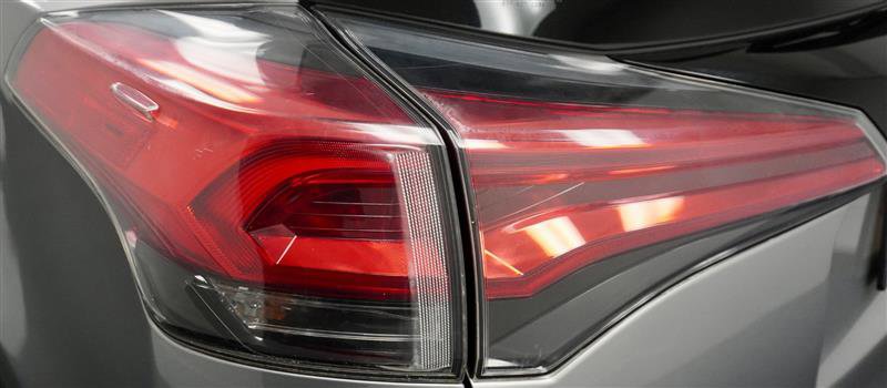 Used 2017 Toyota RAV4 SE image 37