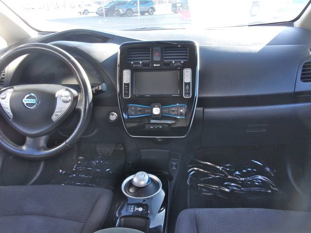 Used 2017 Nissan Leaf SV w/ Premium Package FWD image 18