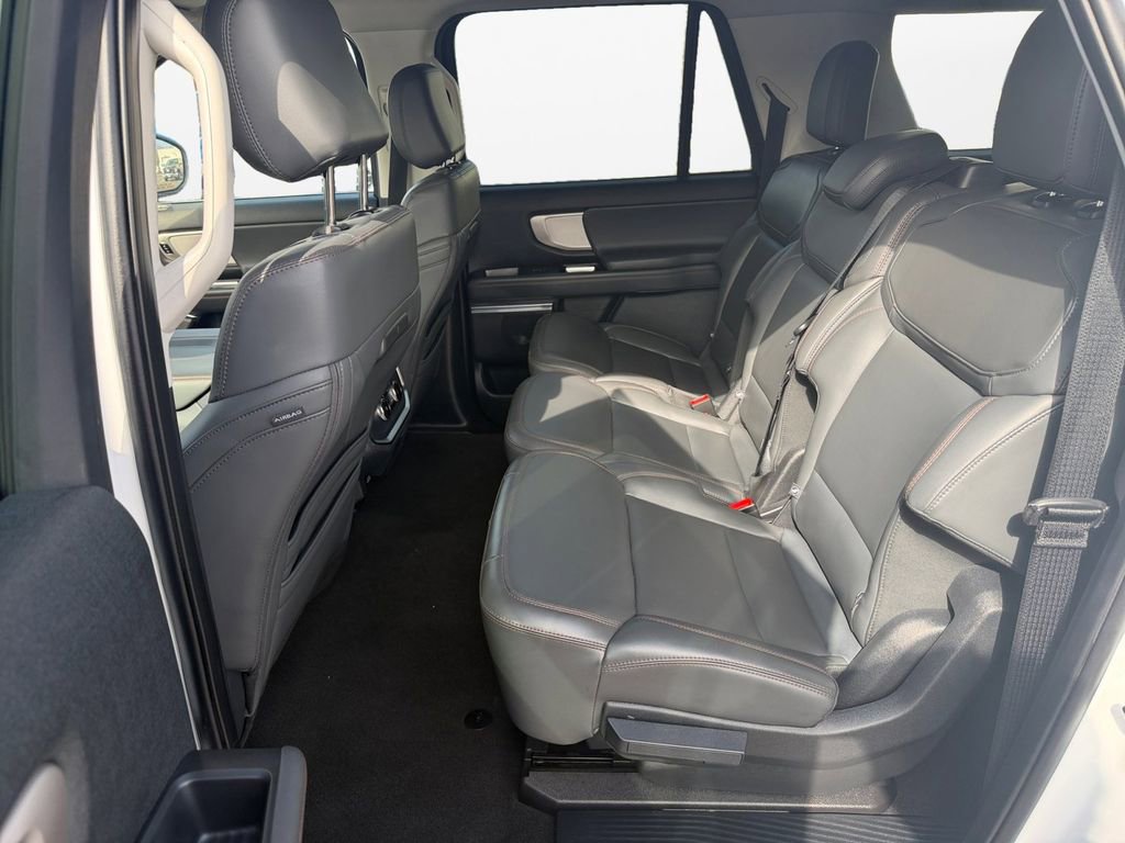 Used 2025 Ford Expedition Max Active image 13