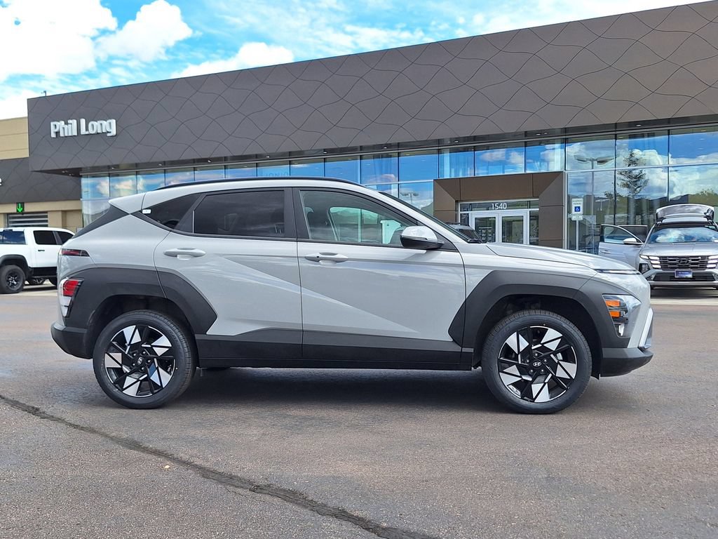 Certified 2025 Hyundai Kona SEL AWD/4WD image 2