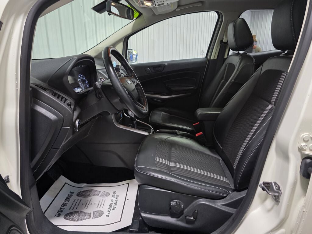 Used 2019 Ford EcoSport SES w/ SES Black Appearance Package AWD/4WD image 9